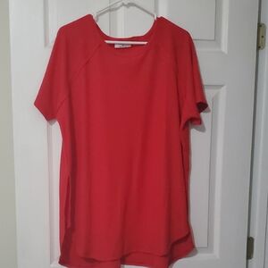 NWOT Zenana Outfitters Vibrant Red Short Sleeve Tee